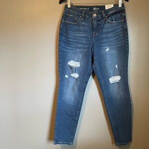NWT Style & Co Pet 8 Women’s Curvy Skinny Distressed Mid Rise Blue Jeans RT $39!
